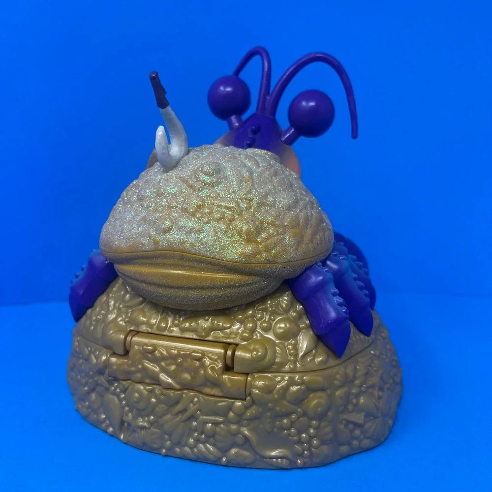 Disney Moana Tamatoa Jewelry Box Gold Purple Singing Lights Sounds Maui Hook